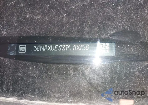 2023 Chevrolet Equinox Awd Lt z USA, uszkodzony, nr VIN 3GNAXUEG8PL118136